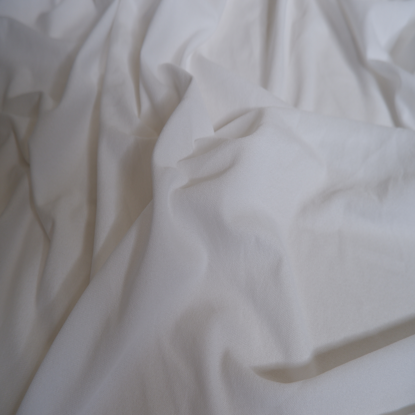 Adamantium Audio Invisible White Lautsprecherbespannstoff / Wandbespannstoff