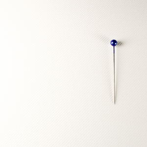 
                  
                    Laden Sie das Bild in den Galerie-Viewer, Adamantium Audio Rahmenleinwand Crystal Curved 16:9
                  
                